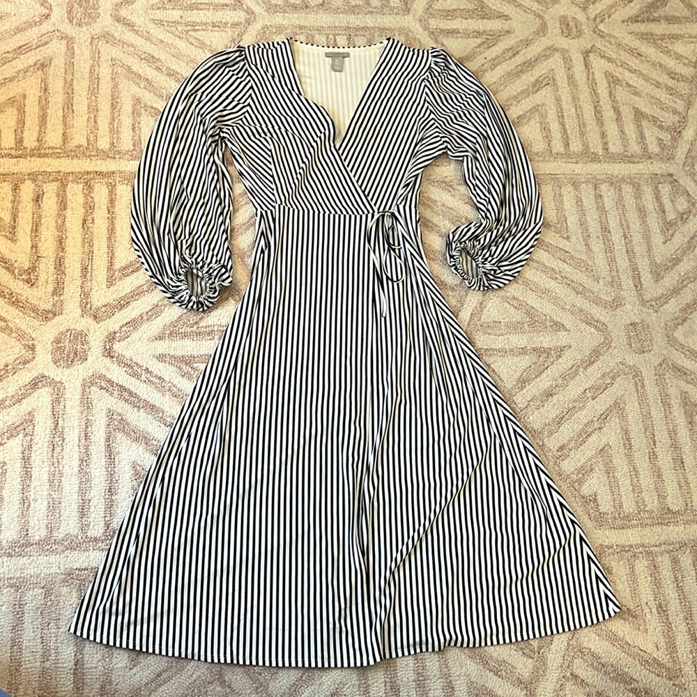H&M - Balloon sleeve striped wrap dress